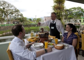 Empregos no turismo crescem 3,2% de novembro a janeiro