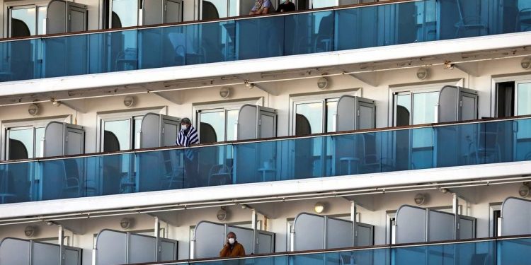 Coronavírus e cruzeiros: o que você precisa saber antes de embarcar