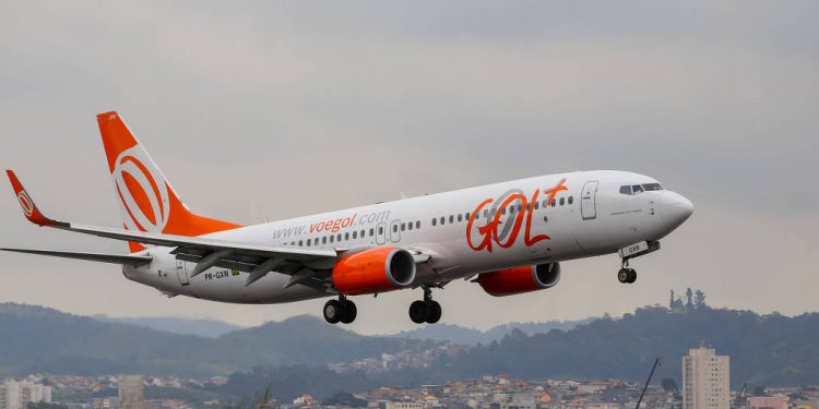 Trabalhadores da aviação reclamam de medidas anti-coronavírus impostas por aéreas