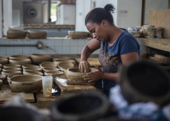 Salário de funcionários de pequenas e médias empresas será financiado pelo governo