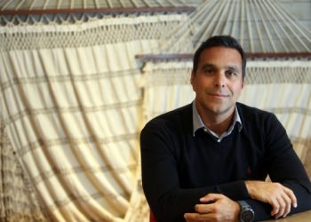 “As pessoas não vão parar de viajar”, diz chefe do Airbnb no Brasil