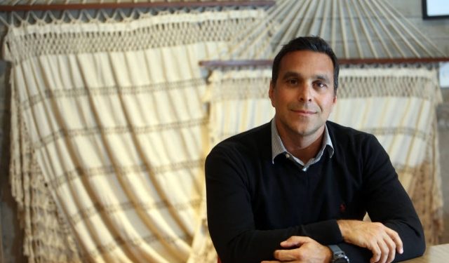 “As pessoas não vão parar de viajar”, diz chefe do Airbnb no Brasil