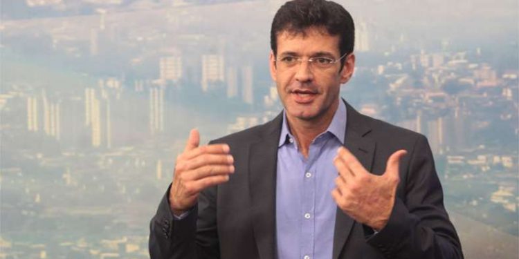 Ministro do Turismo vai a Bahia debater retomada do setor
