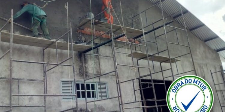 Centro de Convenções de Barreirinhas (MA) caminha para conclusão