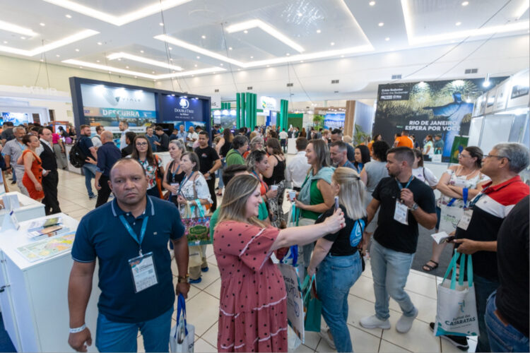 Em clima de Copa do Mundo, Festival das Cataratas supera expectativas e consolida retomada do turismo