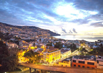 Madeira é o ‘Melhor Destino Insular do Mundo’ pela 8ª vez consecutiva. Destino português recebeu o título dos World Travel Awards durante cerimônia em Omã