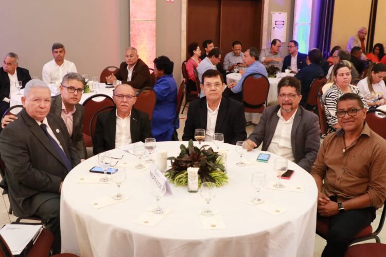 O ministro do Turismo, Celso Sabino, lançou em São Luís, na terça-feira (15), a plataforma “Qualifica Turismo” e o programa de “Qualificação Turismo, Inclusão e Acessibilidade