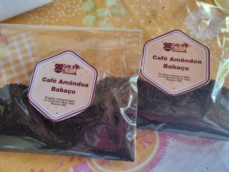 Mulheres do Quilombo Boa Vista, em Rosário (Ma), diversificam produção com derivados do babaçu