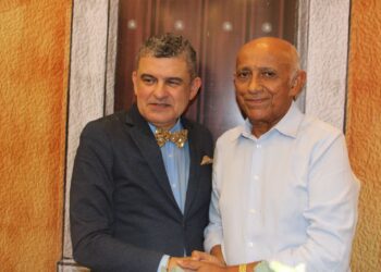 Edilson Baldez prestigia lançamento de livro sobre patrimônio histórico em São Luís