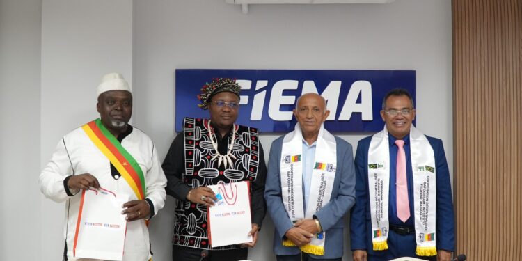FIEMA recebe delegação de Camarões e reitor do IFMA