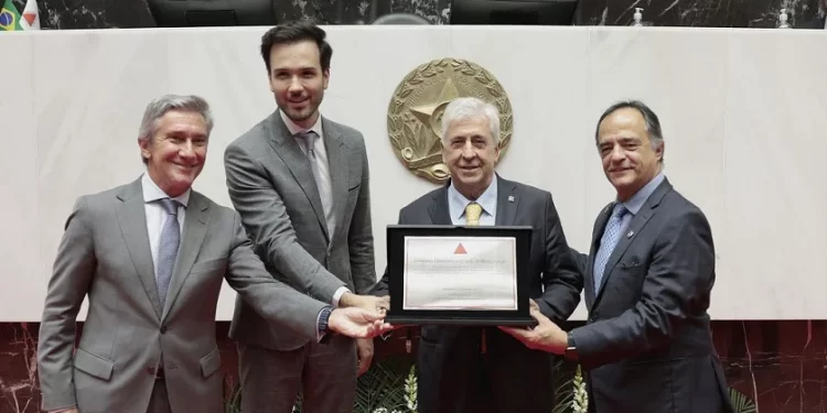 Turismo mineiro em destaque: Presidente do Vila Galé recebe título de Cidadão Honorário com apoio da ABAV-MG