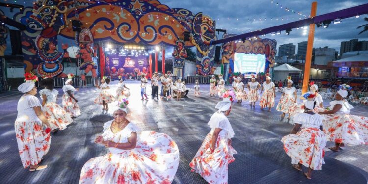 Em final de semana de festança, maior São João do Mundo dá boas vindas a turistas e maranhenses