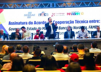 Governo do Estado, Famem, BNB, e Sebrae assinam termo de cooperação para ampliação do microcrédito