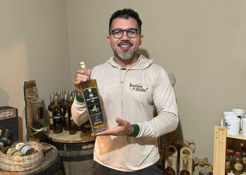 Empreendedor maranhense aposta em cachaça artesanal de alto padrão e conquista o mercado nacional