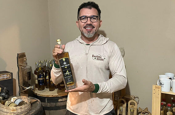 Empreendedor maranhense aposta em cachaça artesanal de alto padrão e conquista o mercado nacional