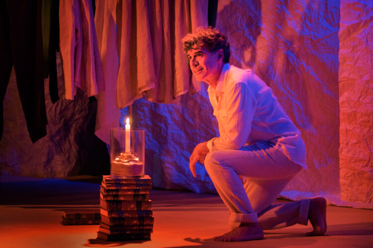 CAIXA APRESENTA O ESPETÁCULO  AUTOBIOGRAFIA AUTORIZADA, DE PAULO BETTI