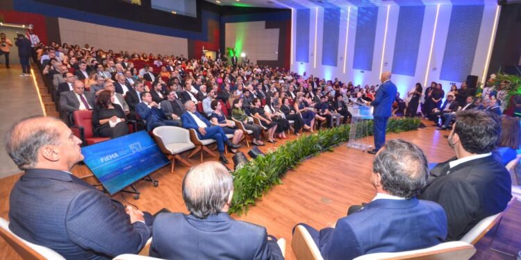 FIEMA concede Medalha da Ordem do Mérito Industrial, da CNI, a Carlos Brandão