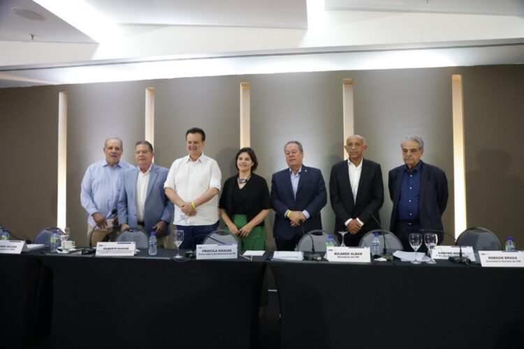 Presidente da FIEMA participa de reunião da CNI e da inauguração do SENAI Park em Recife