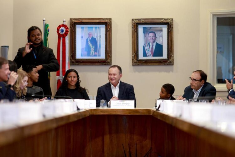 Governo do Maranhão sanciona lei que cria auxílio financeiro para crianças e adolescentes órfãos do feminicídio