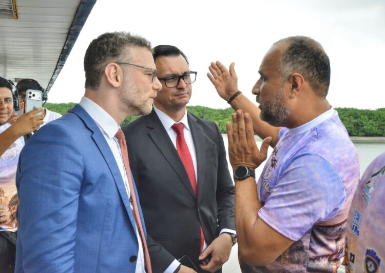 Roberto Costa destaca união entre poderes e defesa dos direitos em visita a Alcântara