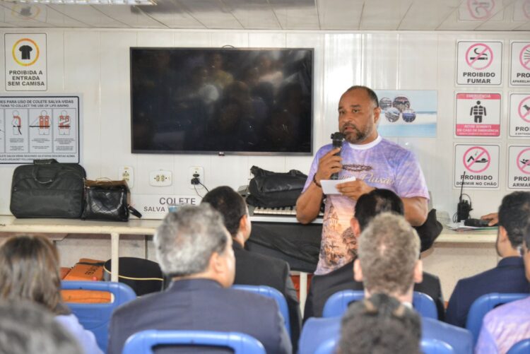 Roberto Costa destaca união entre poderes e defesa dos direitos em visita a Alcântara