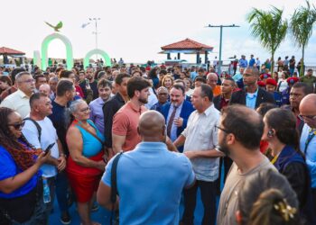 Governo inaugura praça na Praia Grande e fortalece laços históricos entre Maranhão e Açores