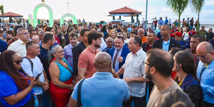 Governo inaugura praça na Praia Grande e fortalece laços históricos entre Maranhão e Açores