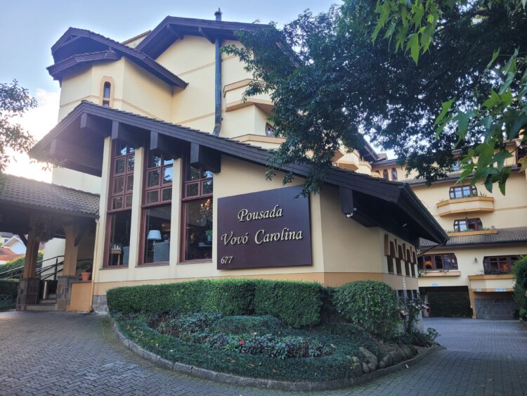 Hotel Vovó Carolina celebra 45 anos e lança novidade em Gramado