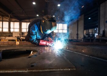 SENAI Açailândia oferta 65 vagas para cursos técnicos em Eletromecânica e Metalurgia