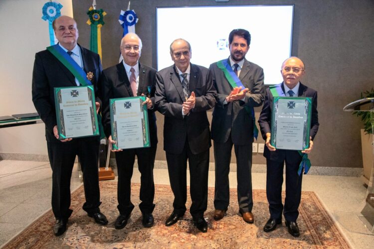 Presidente da Fecomércio-MA Maurício Feijó é agraciado com a Ordem do Mérito Comercial da Amazônia