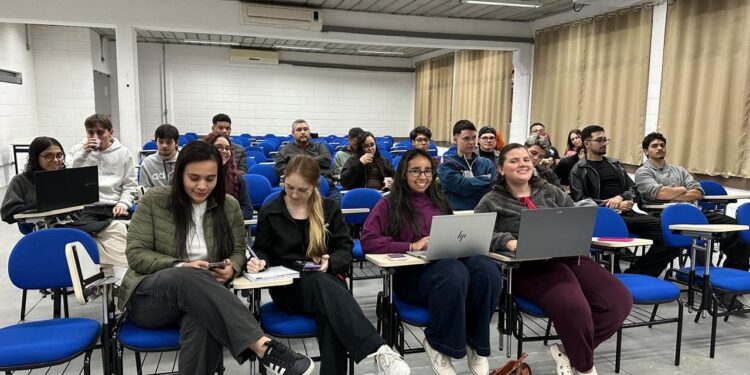 Grupo Petrópolis e Fatec reúnem mais de 270 estudantes em hackathon de inovação