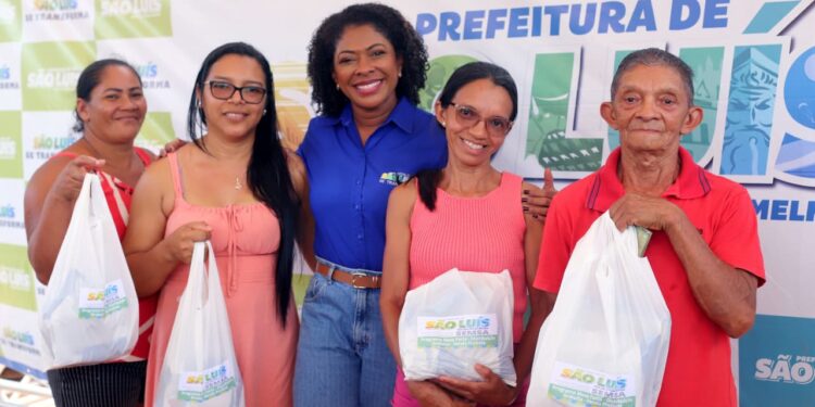 Prefeitura realiza primeira entrega da ação Leite na Mesa para famílias do Coquilho
